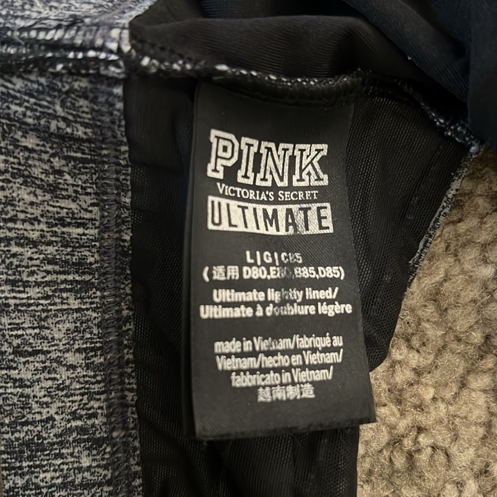 Victoria’s Secret- Pink sports bra - Picture 2 of 2